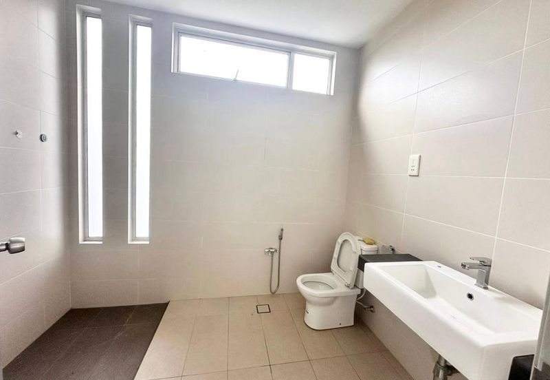 The Green @ Horizon Hills 2 Storey Terrace House (End Lot) For Salee