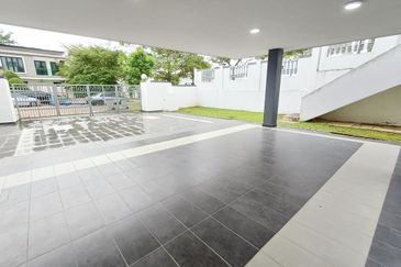 The Hills @ Horizon Hills! 3 Storey Bungalow House (Corner Lot) For Sale