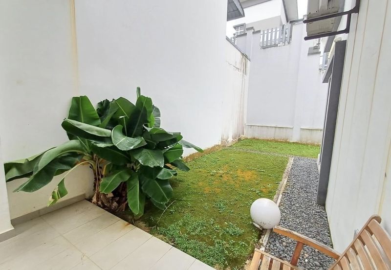 The Hills @ Horizon Hills! 3 Storey Bungalow House (Corner Lot) For Sale