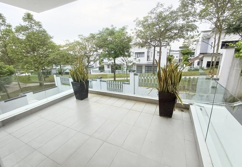 The Hills @ Horizon Hills! 3 Storey Bungalow House (Corner Lot) For Sale