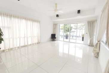 The Hills @ Horizon Hills! 3 Storey Bungalow House (Corner Lot) For Sale