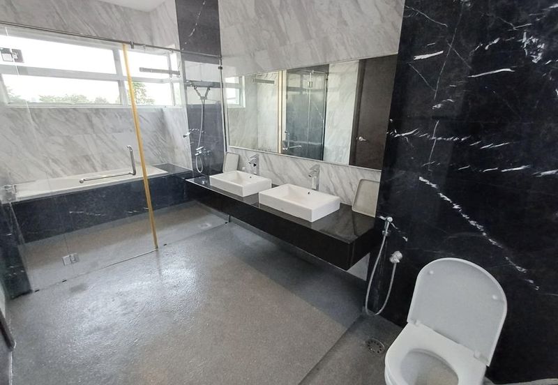 The Hills @ Horizon Hills! 3 Storey Bungalow House (Corner Lot) For Sale