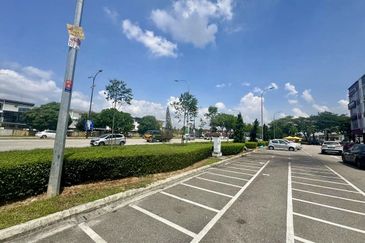 Crest @ Austin Emerald 2