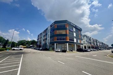 Crest @ Austin Emerald 2