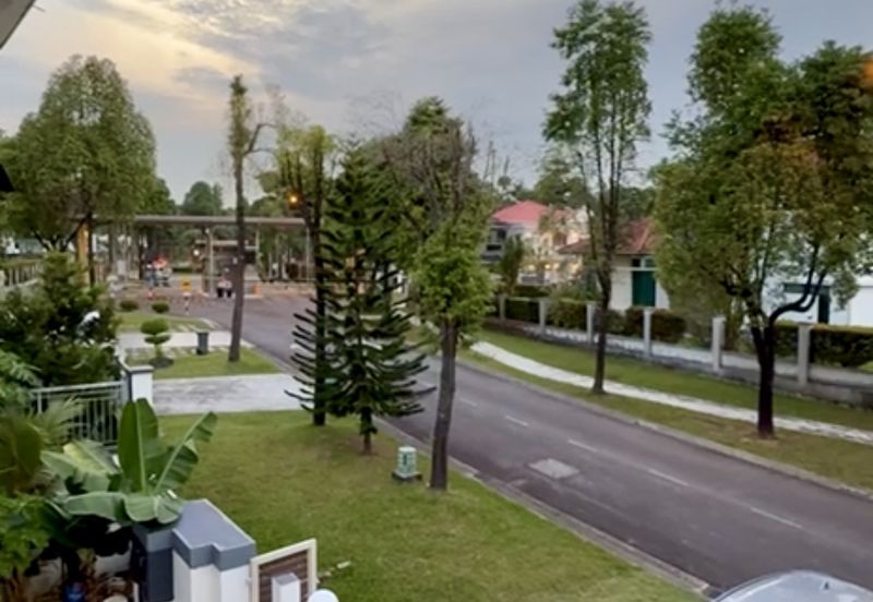 The Golf West @ Horizon Hills 2 Storey Link Bungalow House For Sale Now!