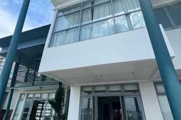 Teega Suites @ Puteri Harbour