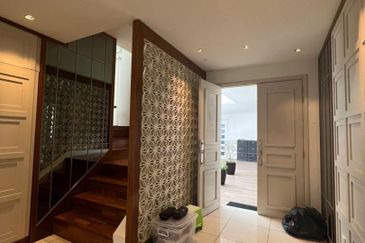 Puteri Cove Residences