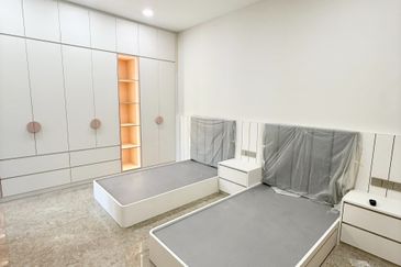 The Gateway @ Horizon Hills 2.5 Storey Cluster House For Sale Now!