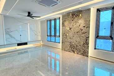 The Gateway @ Horizon Hills 2.5 Storey Cluster House For Sale Now!