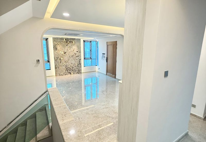 The Gateway @ Horizon Hills 2.5 Storey Cluster House For Sale Now!