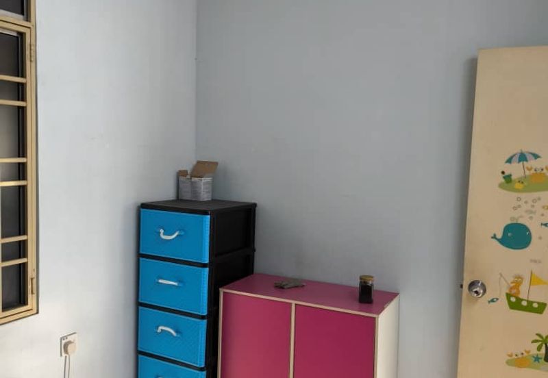 Desa Bayan Apartment