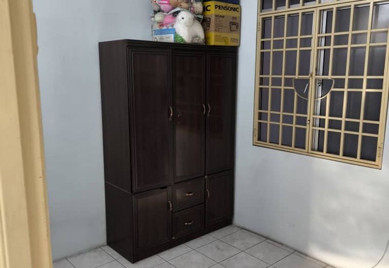 Desa Bayan Apartment