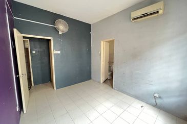 Laman Suria e-Resort Apartment