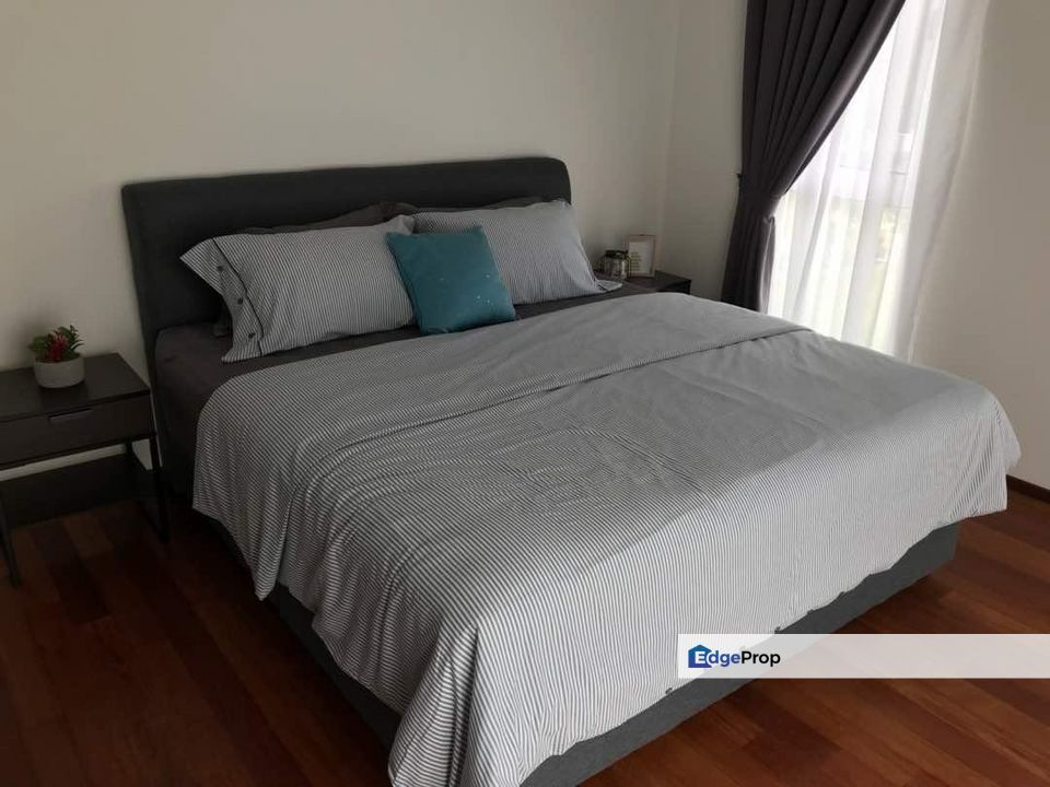 [PARTLY FURNISHED] Lakefront Villa 4-Sty bungalow with lift @ Cyberjaya, Selangor, Selangor, Cyberjaya