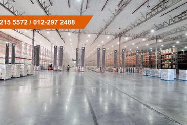 Warehouse Space With Racking System Puncak Alam 