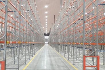 Warehouse Space With Racking System Puncak Alam 