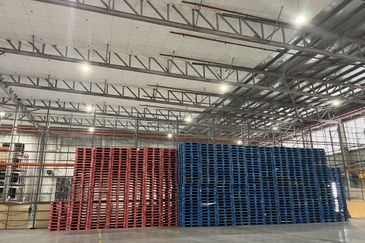 Warehouse Space With Racking System Puncak Alam 