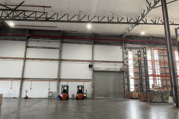 Warehouse Space With Racking System Puncak Alam 