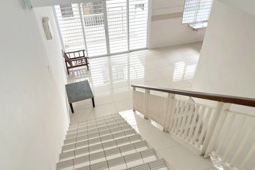 Kampung Sungai Kayu Ara