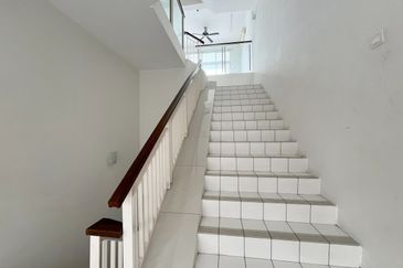 Kampung Sungai Kayu Ara