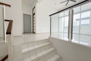 Kampung Sungai Kayu Ara