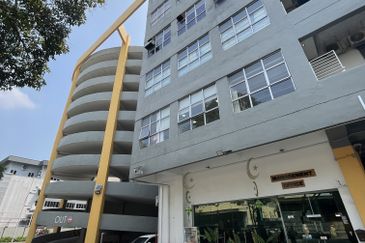 Warehouse For Sale @ Anzen Business Park Kepong Taman Bukit Maluri