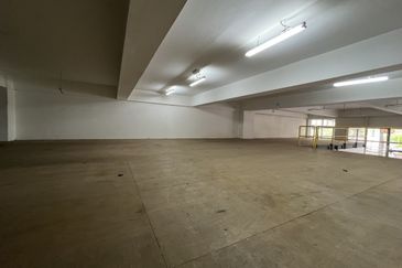 Medan Niaga Kepong Segambut Industrial Area 3 Storey Detached Factory For Sale