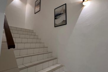 Kampung Sungai Kayu Ara