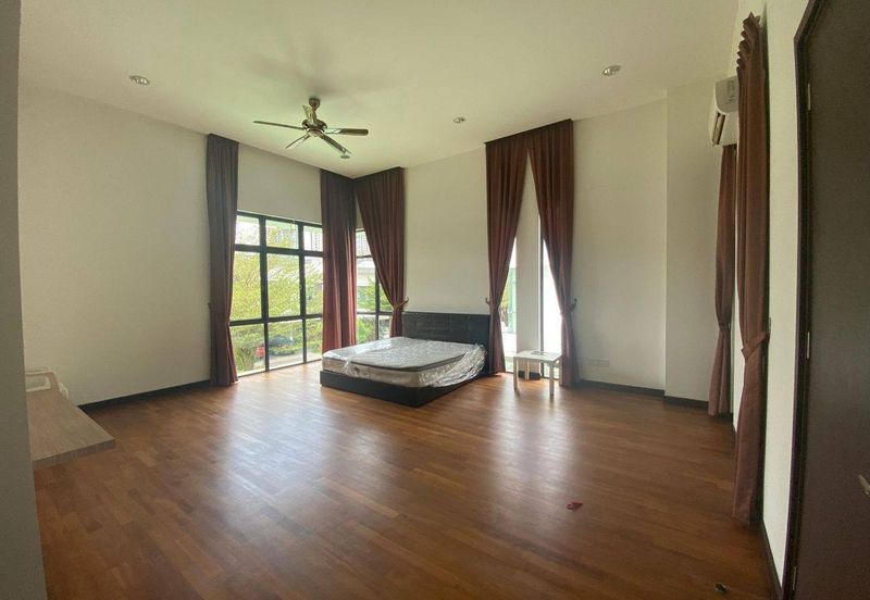 The Straits View Residences