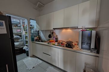 CASHBACK RM80K! Last Unit Direct Owner Price Can Nego Subang West Condo Ready to Viewing 