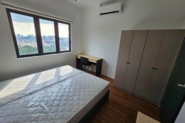 200meter to KL UCSI University, 6room 4bath 1500sq.ft ready rental RM6000 (Sell with Tenancy) FREE MOT & LEGAL FEES