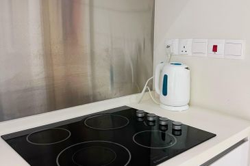 Icon City@Icon Residenz Full Furnish 3+1room For Rent ; 3 Parking Welcome Large Pax and Family