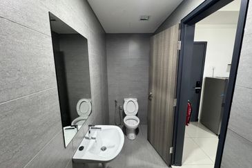 Near to Sunway 2room 1bath FREE WiFi & Parking ; Full Furnish with Air-cond ; 8min to Sunway Pyramid, Taylor Monash 