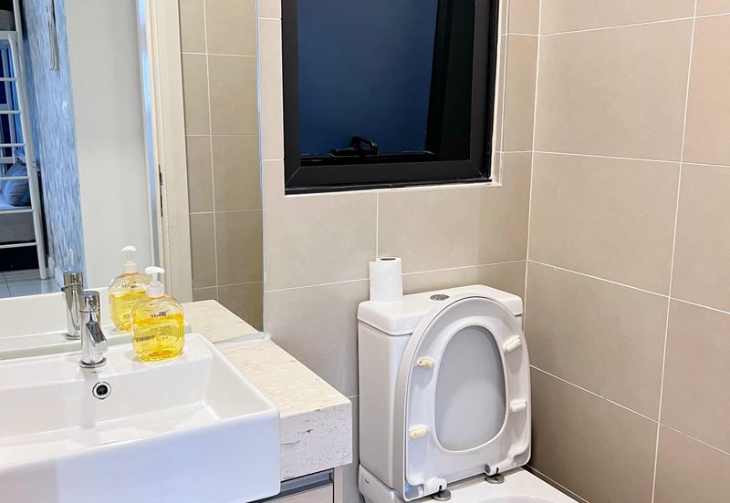 PJ Icon Resident Direct Owner WELL MAINTAINED Doorstep to 7-11, Mamak Restaurant ; 7min to Sunway Pyramid