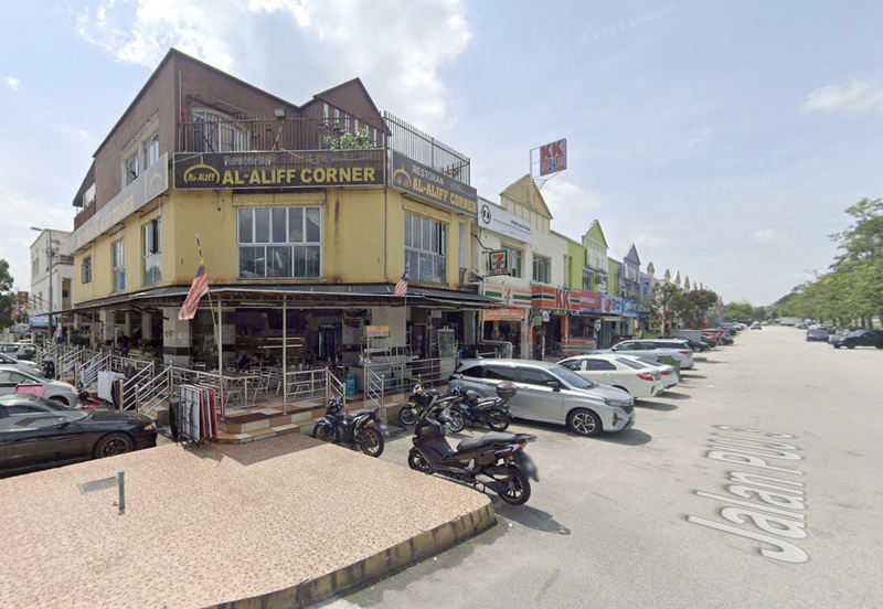 Taman Puncak Jalil 2.5 Storey Corner Shop Welcome Franchise Brand ; Whole Building For Rent Now