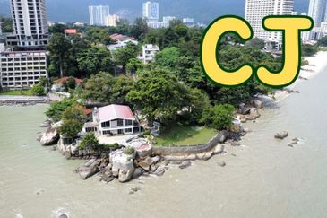 Seafront Land 2.5 ACRE with Houses and Apartment First Garde Development Tanjung Bungah Penang