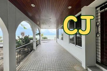 Seafront Land 2.5 ACRE with Houses and Apartment First Garde Development Tanjung Bungah Penang