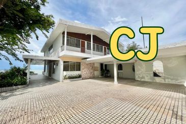 Seafront Land 2.5 ACRE with Houses and Apartment First Garde Development Tanjung Bungah Penang