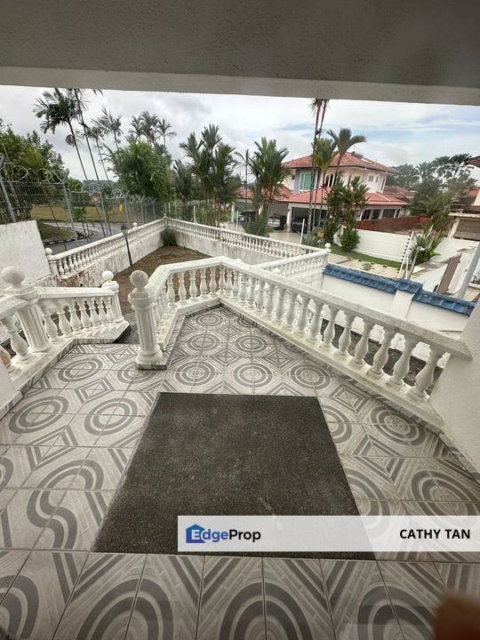 JB Town新山坡底Bukit Kesenangan围篱保安区洋房招租🔥重点5km到CIQ/RTS 而且低密度环境宁静拥有大大的草地和私人空间, Johor, Johor Bahru