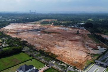 The Kew's Cluster House For Sale @ Gelang Patah