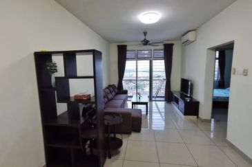 Eastbay Luxury Apartment