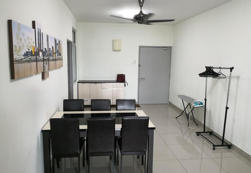 Eastbay Luxury Apartment