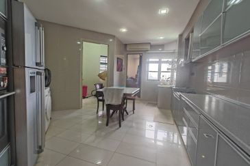 The Straits View, Bandar Baru Permas Jaya