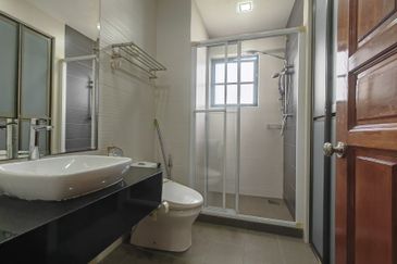 The Straits View, Bandar Baru Permas Jaya