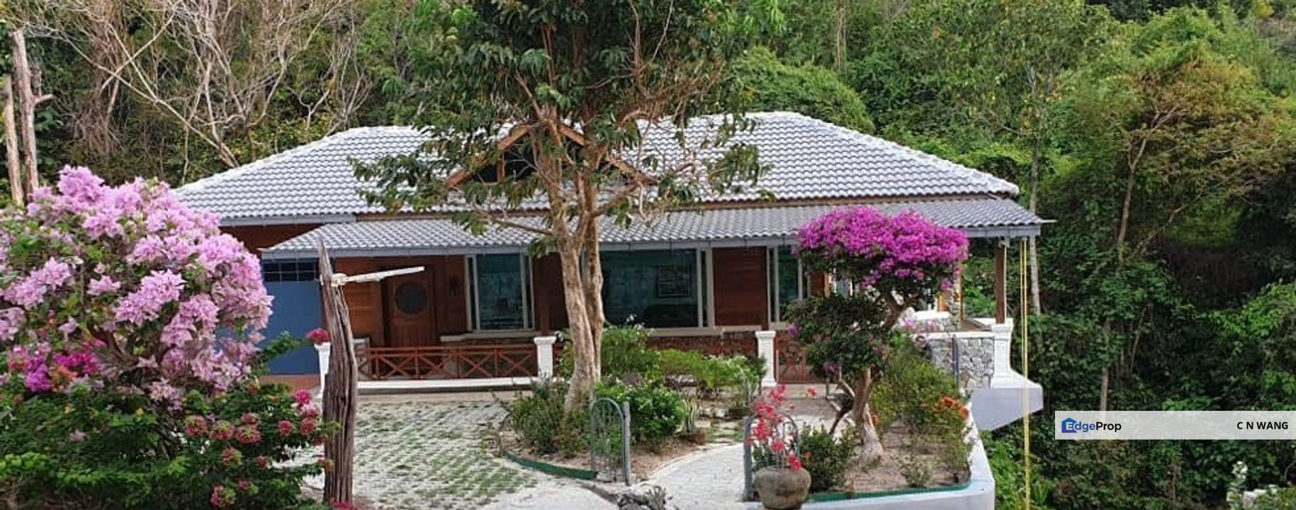 Langkawi 3-Storey Charming Bungalow With Stunning Unblock Sea View @ Jln Teluk Baru, Kuah Kedah, Kedah, Langkawi