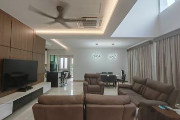 Isola Villa @ Senibong Cove