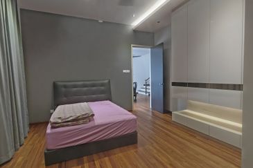 Isola Villa @ Senibong Cove