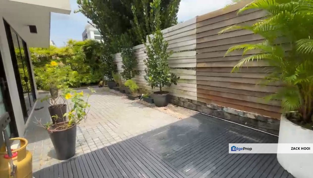 East Ledang, Iskandar Pututeri (Nusajaya), Johor @ Fully Renovated with Swimming Pool Bungalow For Sale, Johor, Nusajaya