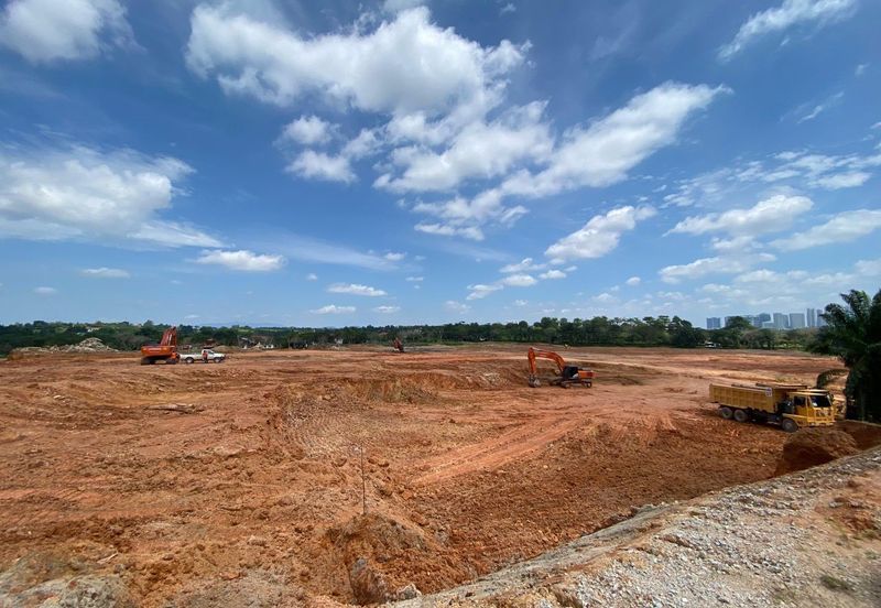 Forest City Golf Resort, Gelang Petah