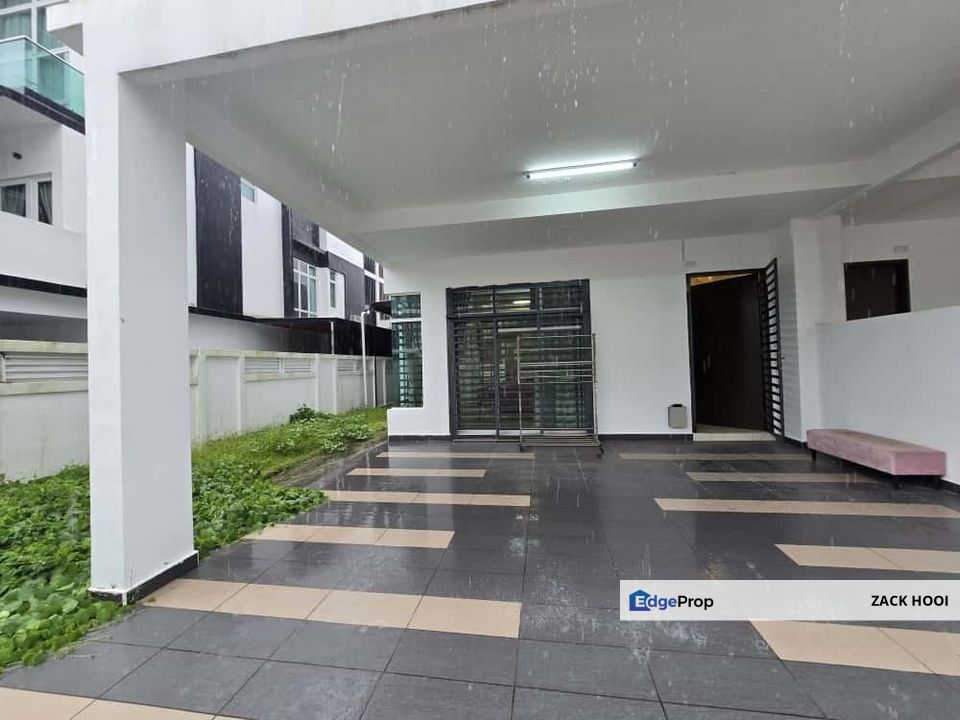 Winter Pavillion @ Taman Nusa Sentral, Iskandar Puteri, Johor @ Renovated 3 Storey Cluster House with G&G For Sale, Johor, 